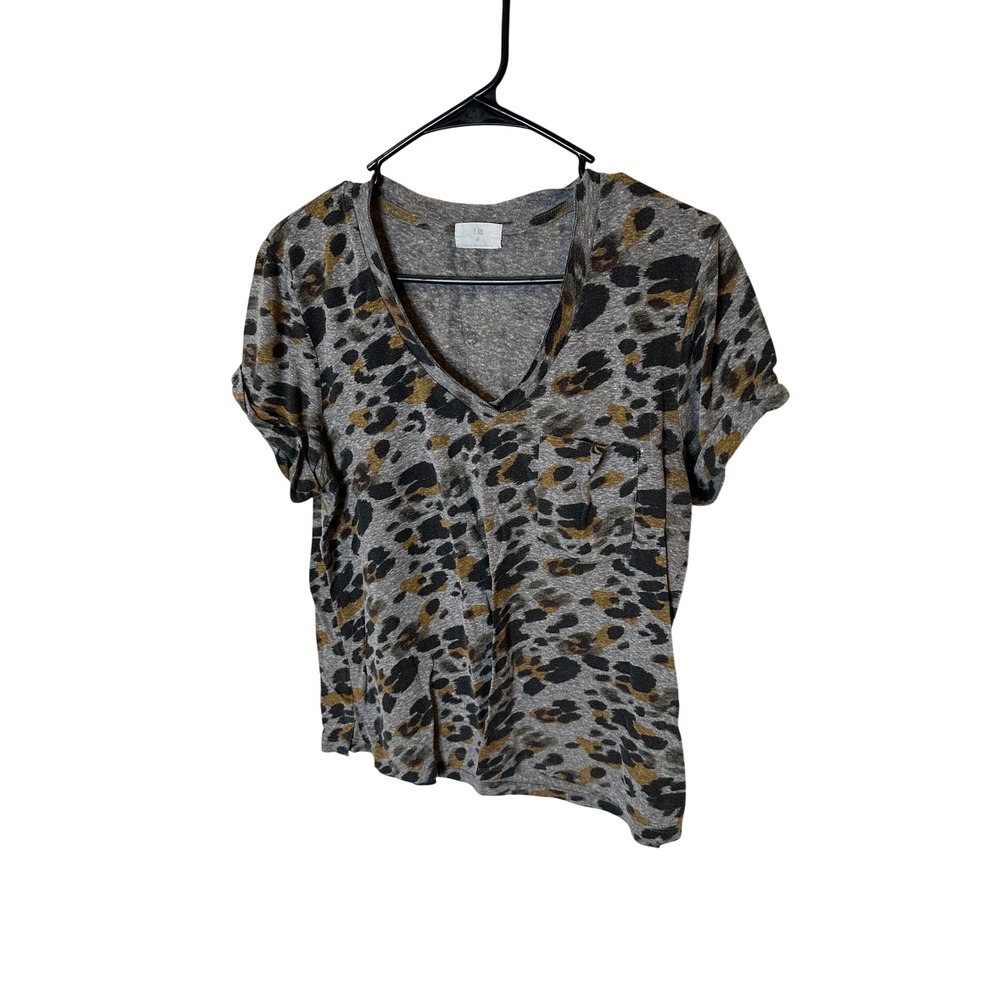T.la Anthropologie Leopard Print V-Neck Pocket T-Shirt Grey Animal Print Medium